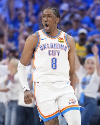 华体会体育-杰伦威单场10助0失误队史第三人！比肩威少&amp;保罗