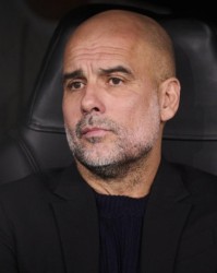 华体会入口-天空：曼城输球时，利物浦和阿森纳球迷在安菲尔德欢呼雀跃