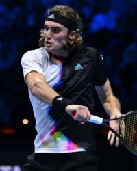 华体会在线-无聊同事不无聊！西西帕斯戏剧化战胜梅德维德夫