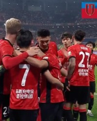 华体会入口-热议成都胜河南：夺冠悬念最早破解的赛季，拜合拉木涨球了