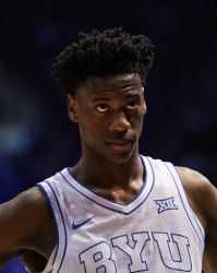 两破纪录~状元热门迪班萨分区锦标赛狂轰40+9+6 杜兰特一纪录作古